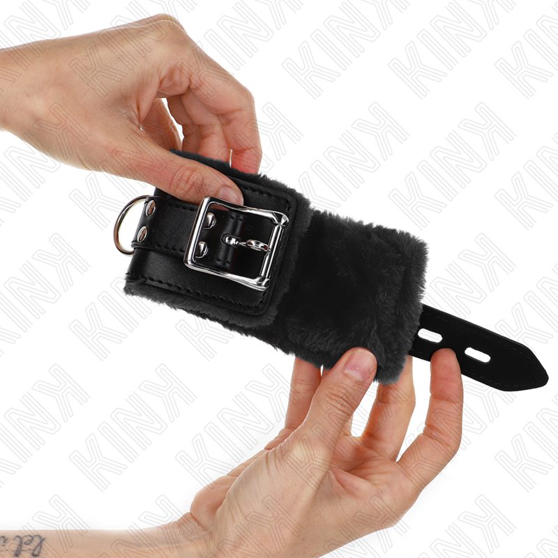 KINK - MUÑEQUERAS FORRADAS NEGRO CON CORREA NEGRO AJUSTABLE 20-29 CM X 5.5 CM - immagine 3